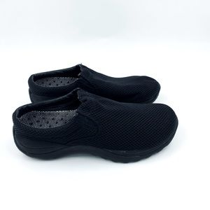 LL Bean Slide On Mesh Comfort Sneakers Black 7.5 EUC